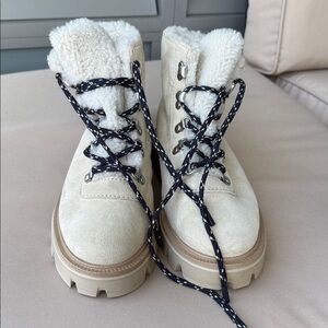 Women's Cream Lace-Up Boots